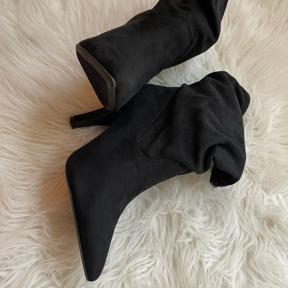 Black Slouchy Pointed Toe Faux Suede Boots - Picture 3 of 15